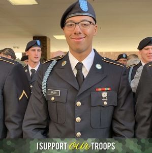 Meet your Posher, Cora